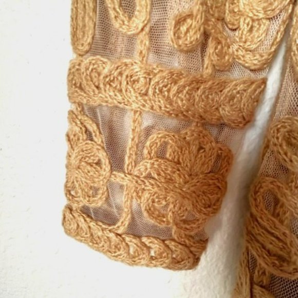 WOMEN'S CHICO'S EMBROIDERED LONG SWETER CARDIGAN JACKET. SIZE 0 - Picture 3 of 6